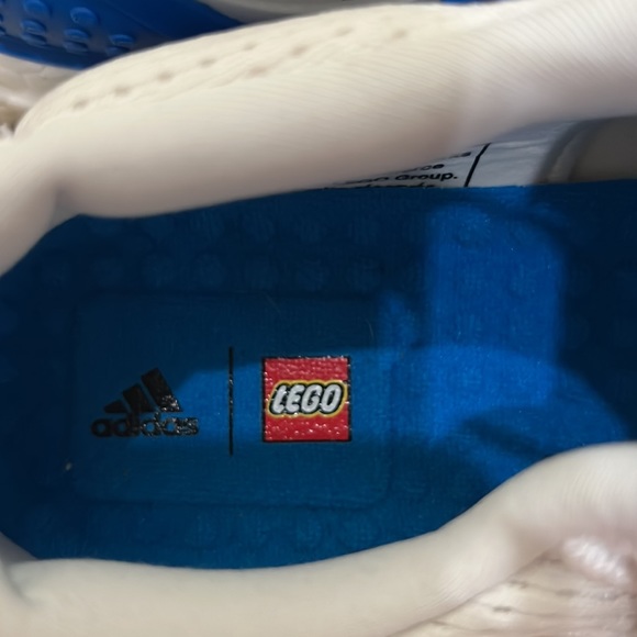 Barely used Adidas DNA x LEGO size 9 in Blue - Picture 3 of 8